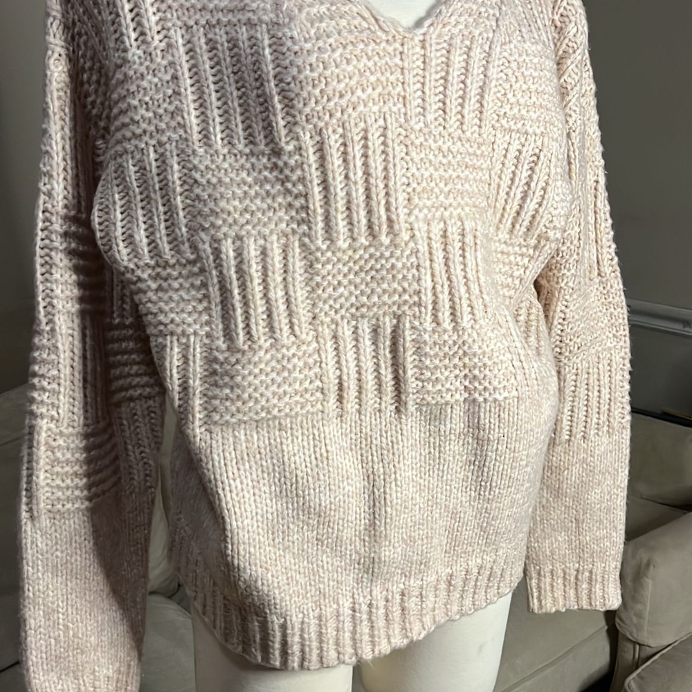Elegant V-Neck Textured Sweater